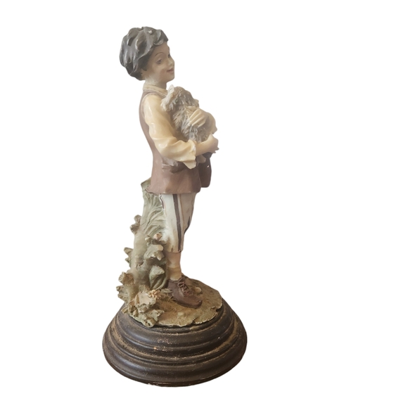 Statue - Picture 4 of 4